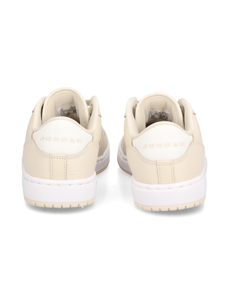 Jordan-WMNS-JORDAN-COURT-CONNECT-LOW-bílá