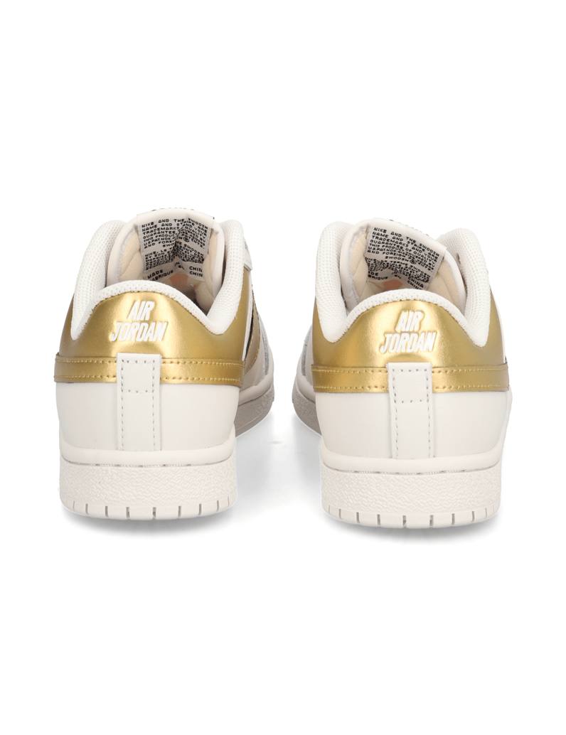 Jordan-WMNS-AIR-JORDAN-SKYLINE-LOW-LE-bela