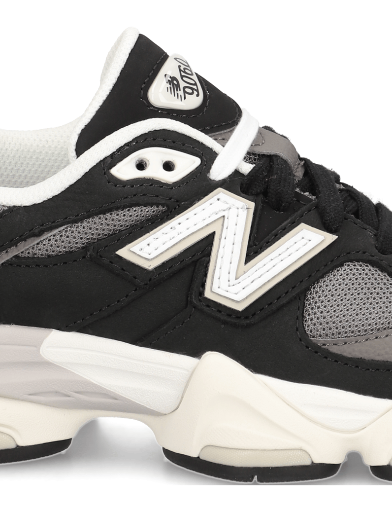 New-Balance-U9060-schwarz