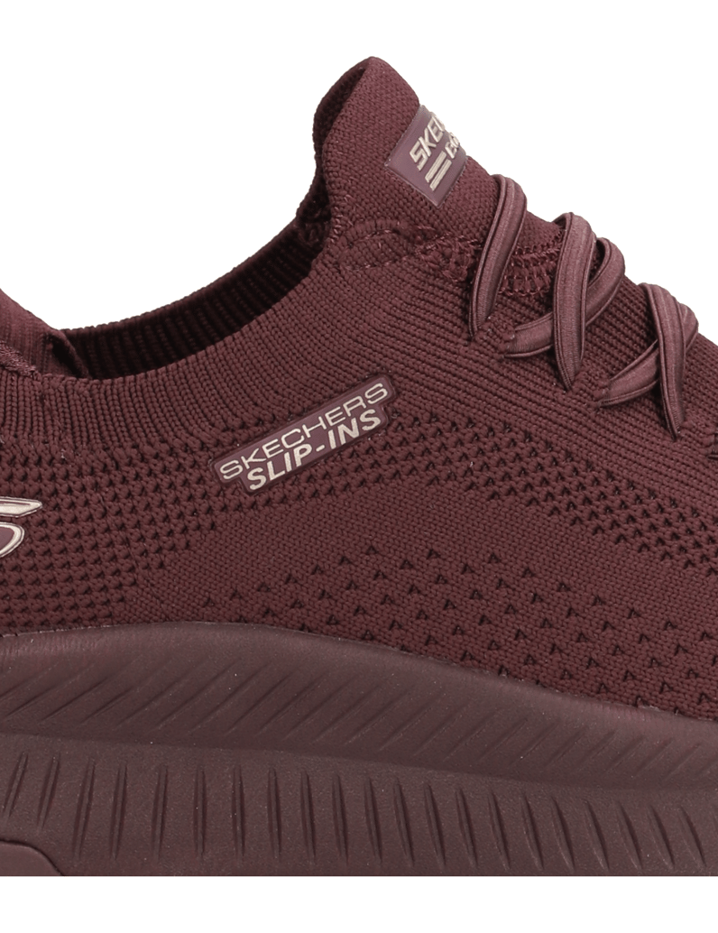 Skechers-SKECHERS-SLIP-INS:-BOBS-SPORT-SQUAD-črna