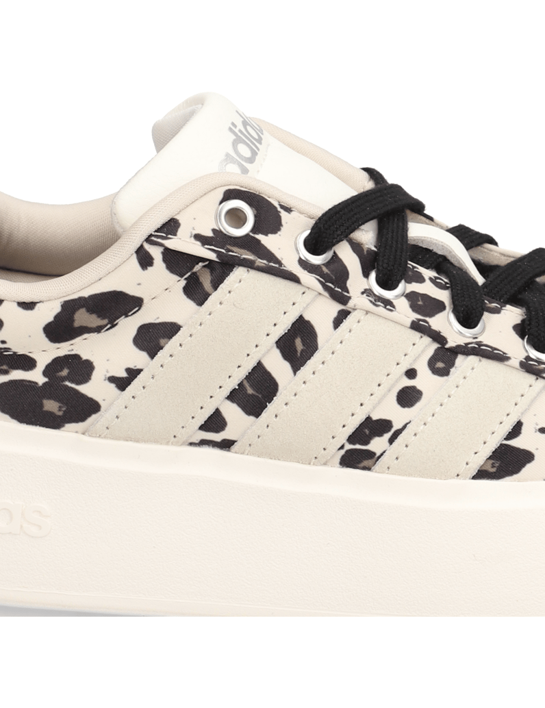 Adidas-STREETTALK-BOLD-bela