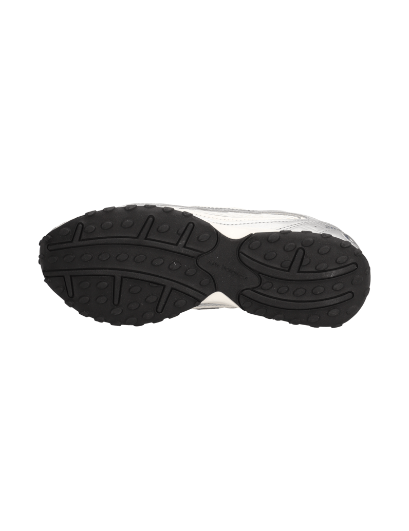 New-Balance-U204L-siva
