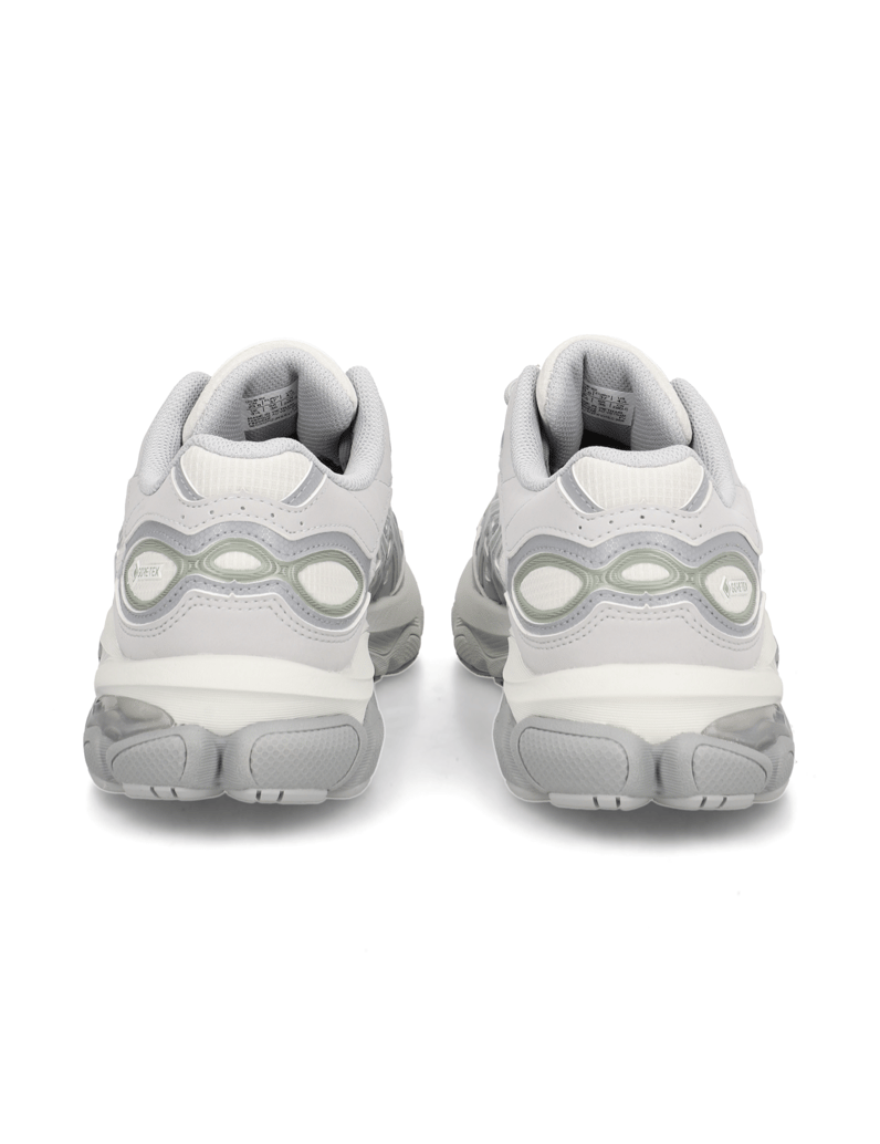 Asics-GEL-NYC-2.0-GTX-črna