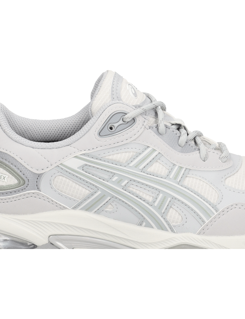 Asics-GEL-NYC-2.0-GTX-črna