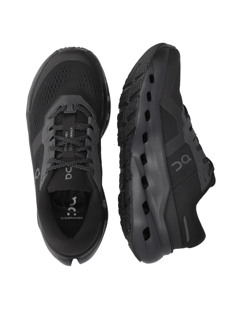 On-CLOUDRUNNER-3-schwarz