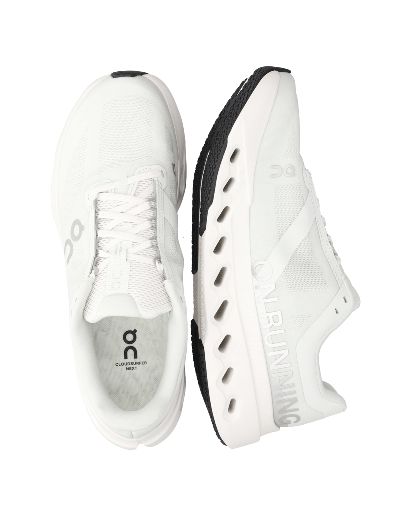On-Cloudsurfer-Next-čierna