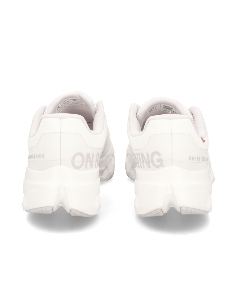 On-Cloudsurfer-Next-čierna