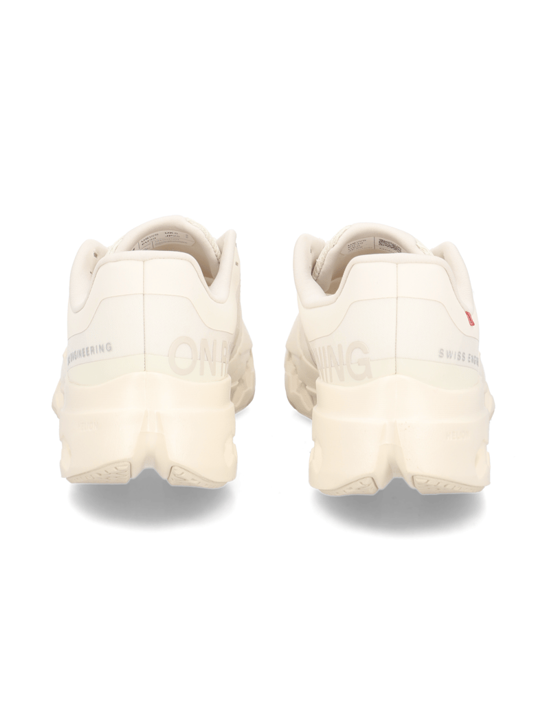 On-Cloudsurfer-Next-čierna