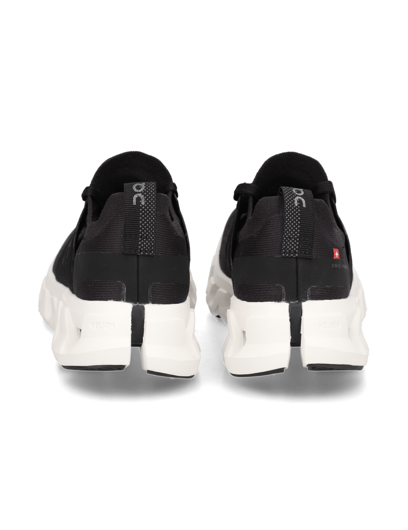 On-Cloudswift-4-černá