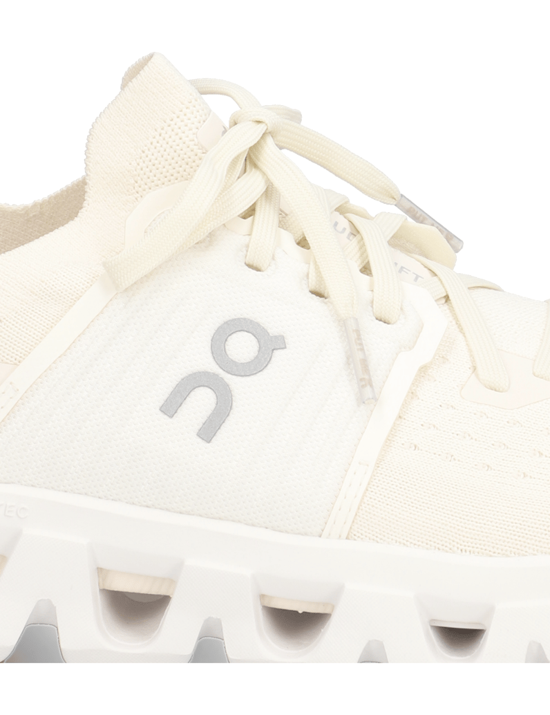 On-Cloudswift-4-černá