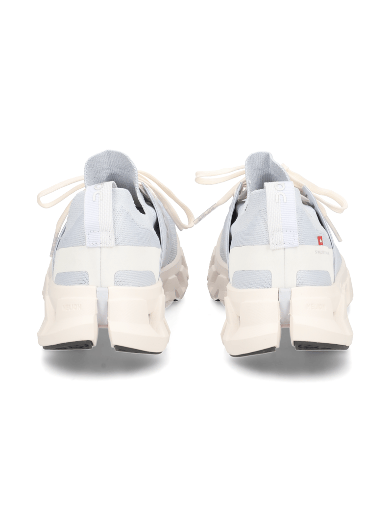 On-Cloudswift-4-černá