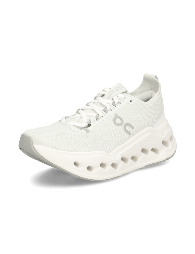 On-Cloudsurfer-Max-čierna