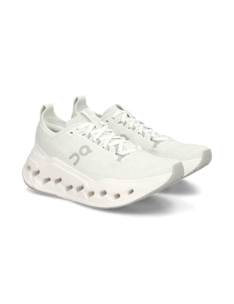 On-Cloudsurfer-Max-čierna