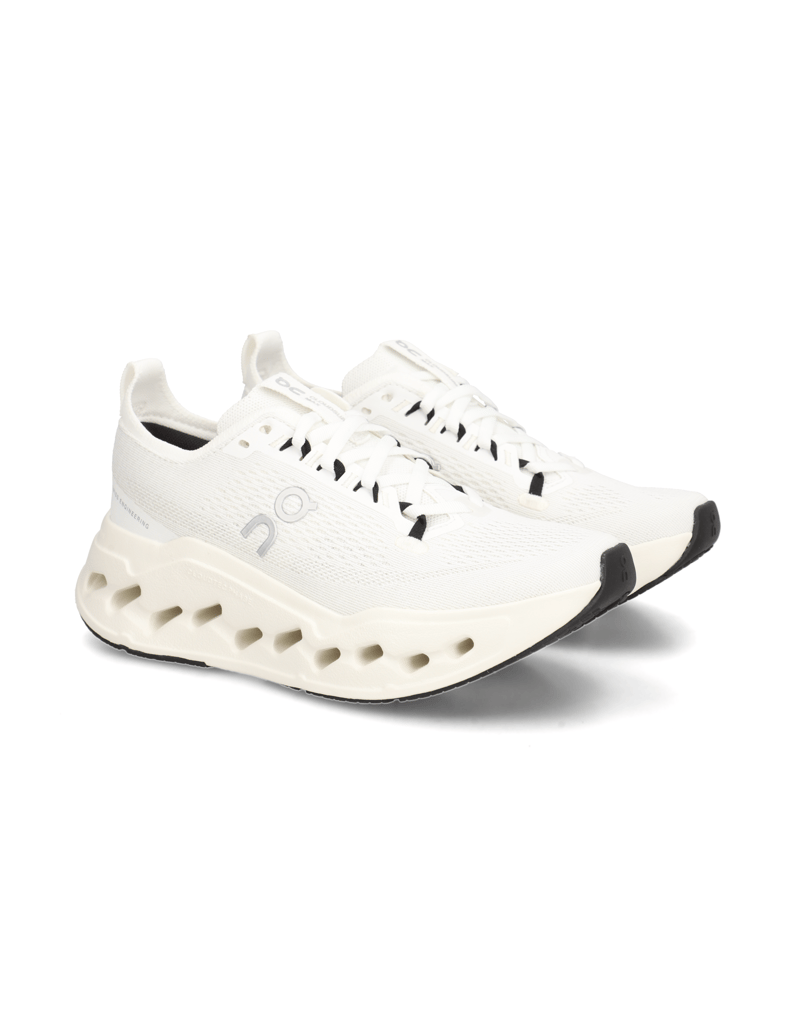 On-Cloudsurfer-Max-čierna