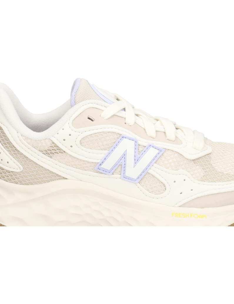 New-Balance-FRESH-FOAM-ARISHI-V4-weiss