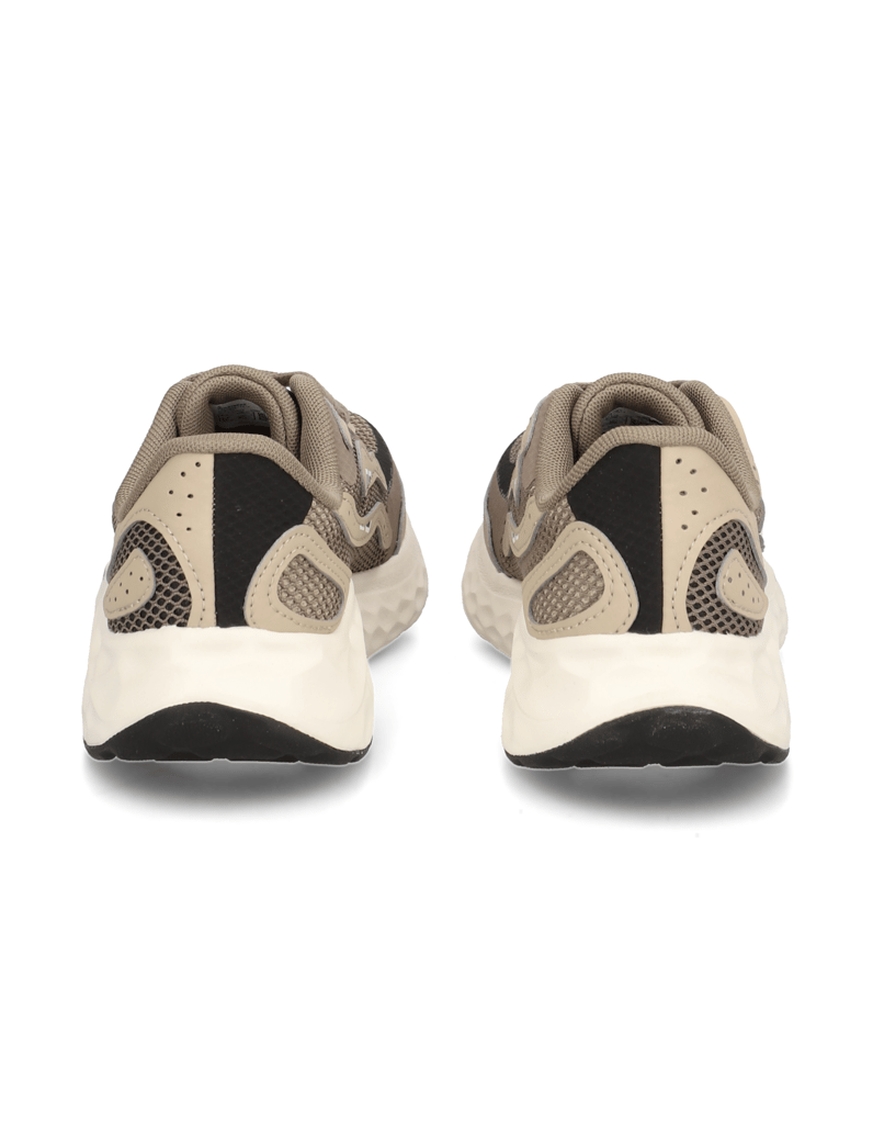 New-Balance-FRESH-FOAM-ARISHI-V4-weiss