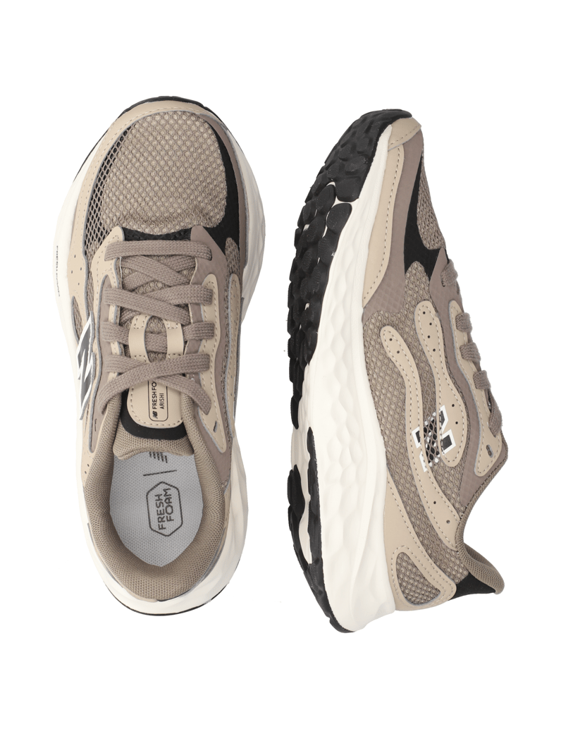 New-Balance-FRESH-FOAM-ARISHI-V4-weiss
