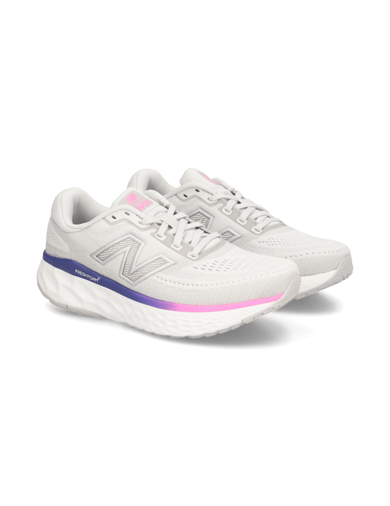 New-Balance-FRESH-FOAM-X-EVOZ-V4-šedá