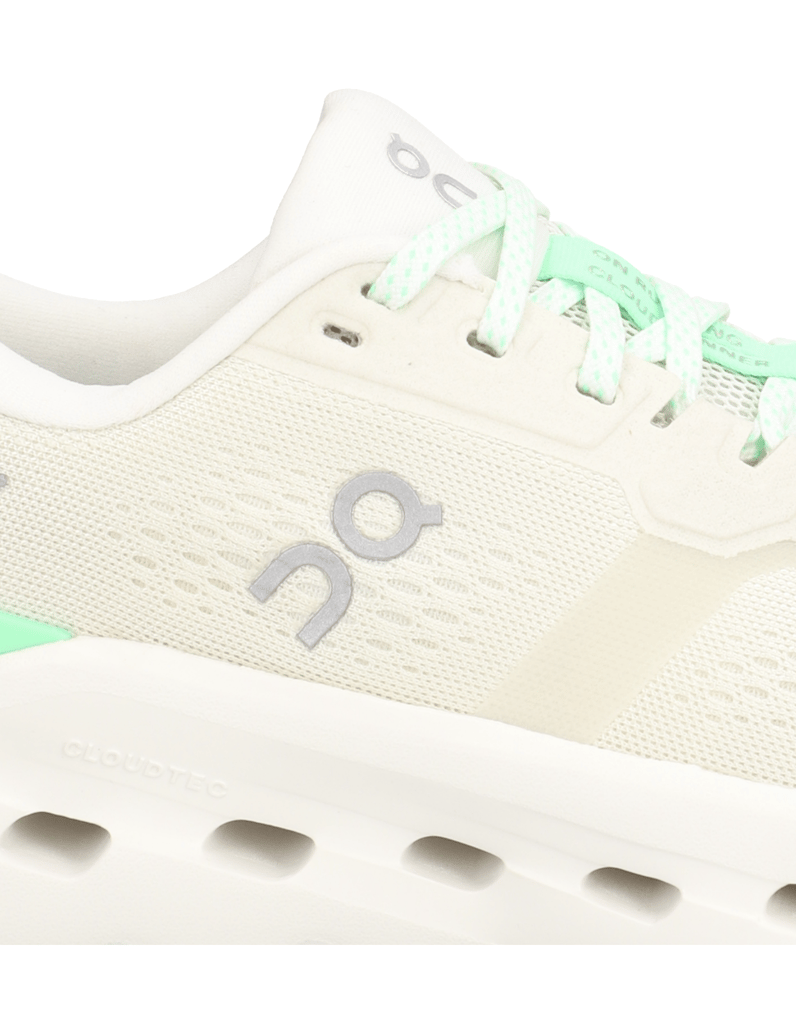 On-Cloudrunner-3-bež