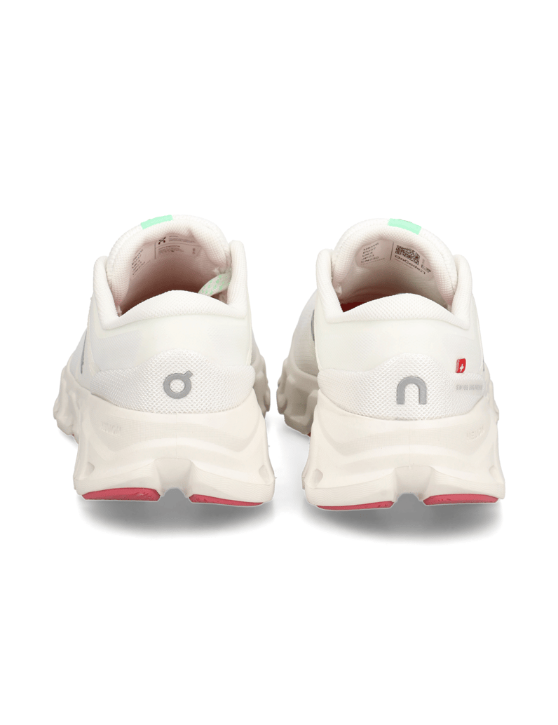 On-Cloud-X-5-bela