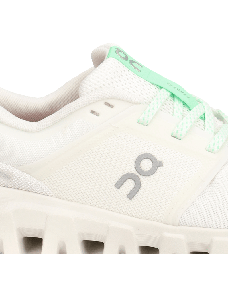 On-Cloud-X-5-bela