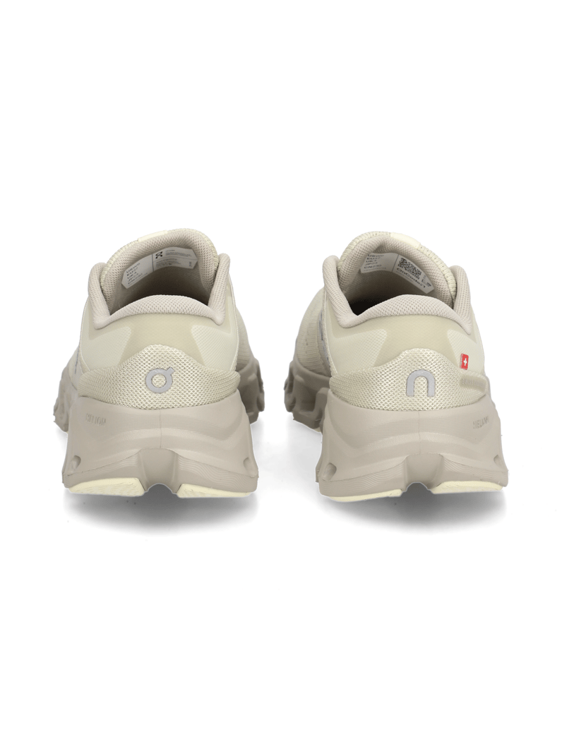 On-Cloud-X-5-bela