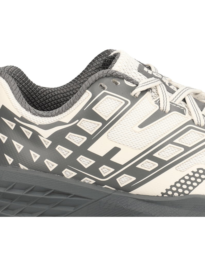 HOKA-Speedgoat-2-bež