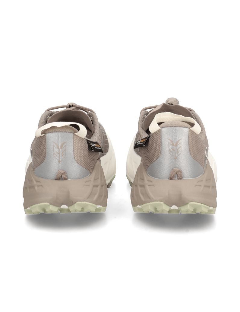 HOKA-Speedgoat-7-GTX-siva