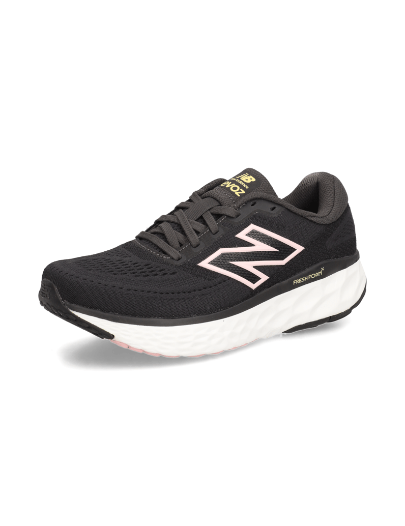 New-Balance-FRESH-FOAM-X-EVOZ-V4-črna