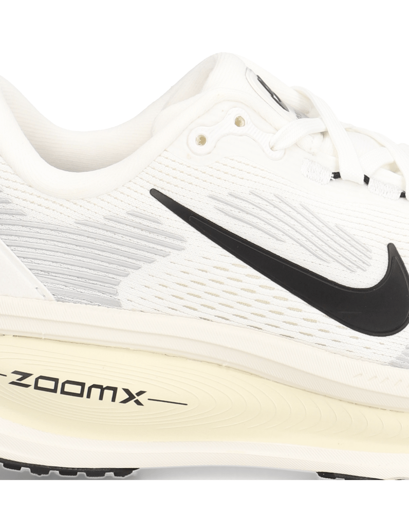 Nike-NIKE-VOMERO 18-schwarz