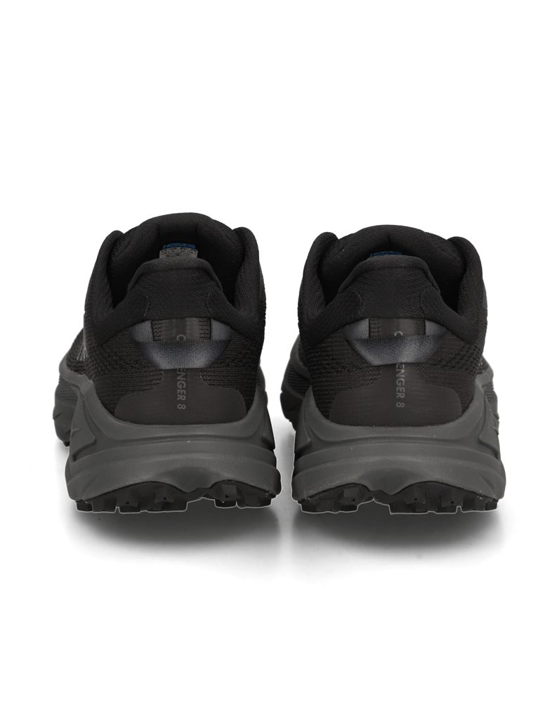 HOKA-CHALLENGER-8-schwarz