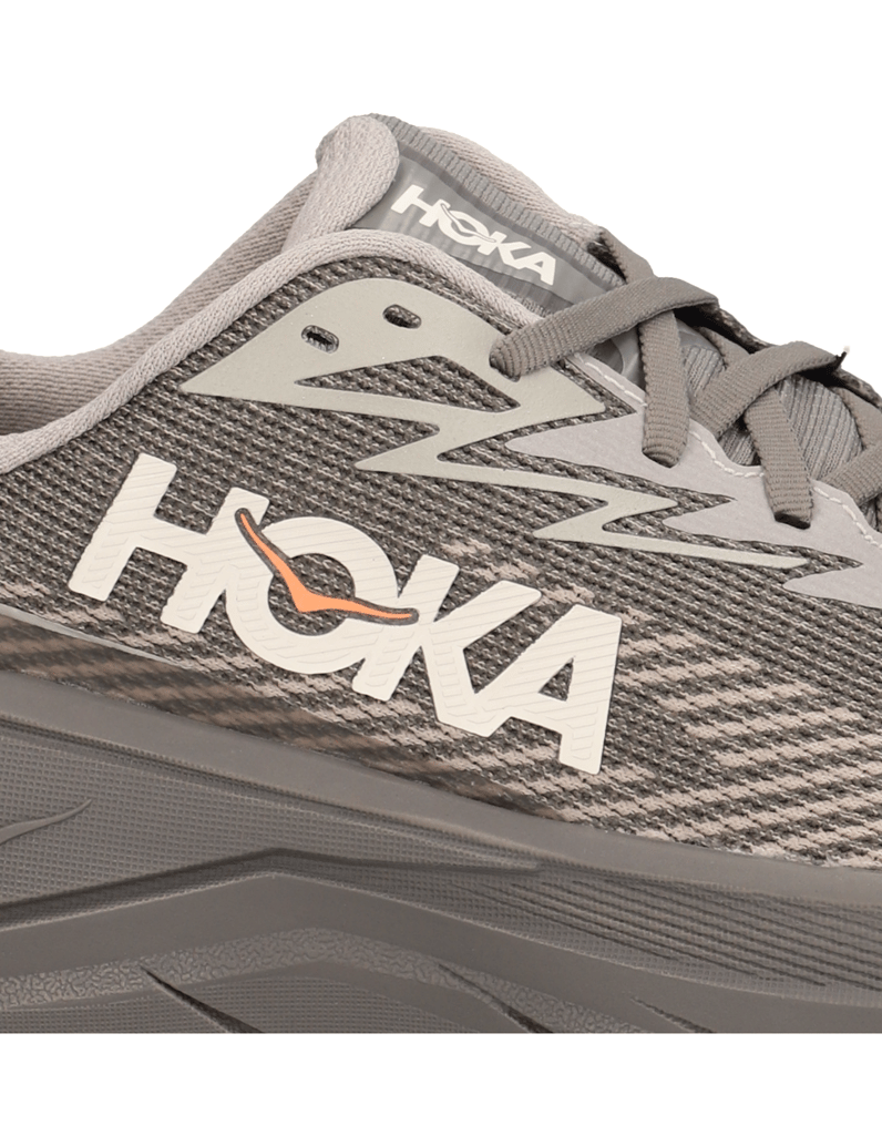 HOKA-CHALLENGER-8-GTX-grau