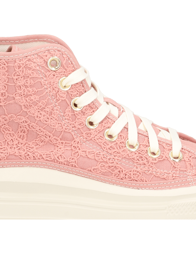 Converse-CHUCK-TAYLOR-ALL-STAR-MOVE