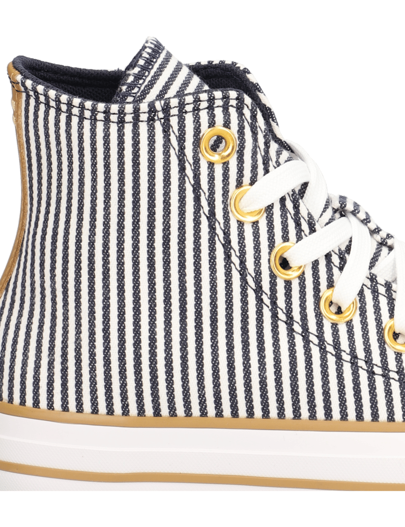 Converse-CHUCK-TAYLOR-ALL-STAR-modrá