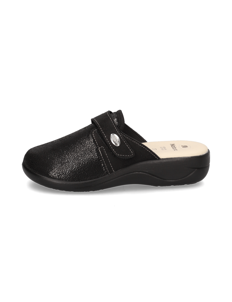 Natura-imitacija-usnja-hišni-copati-črna