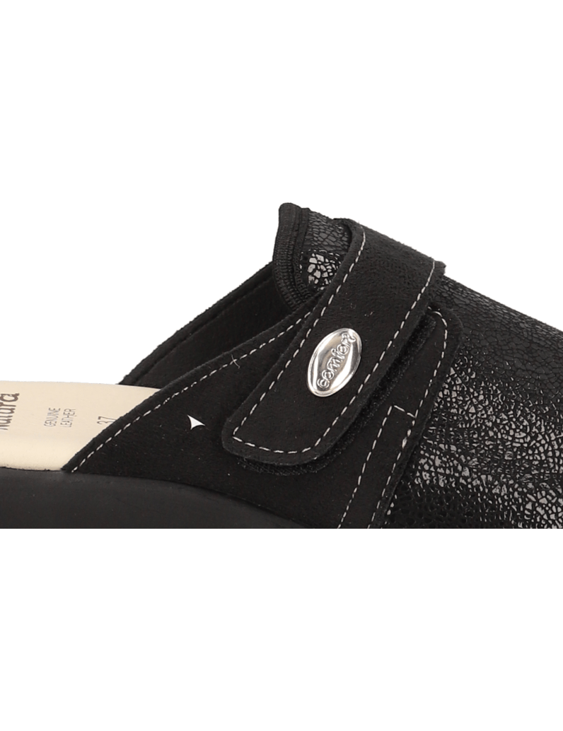 Natura-imitacija-usnja-hišni-copati-črna