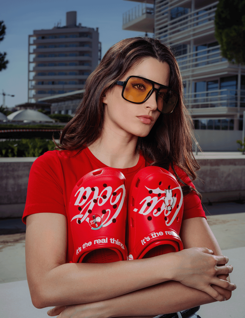 Crocs-Coca-Cola®-Classic-Clog-rdeča