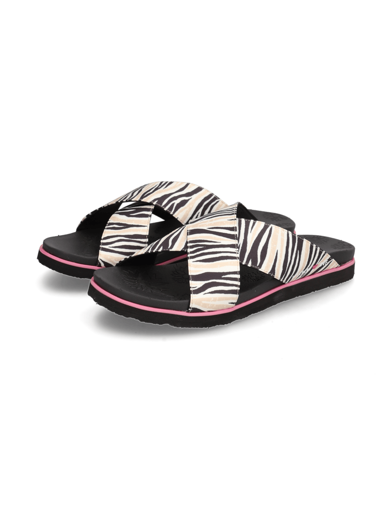 Skechers-MOON-KEEPERS