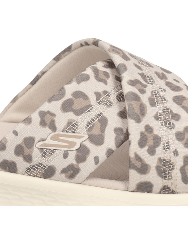 Skechers-GO-WALK-FLEX-WHLD-bež