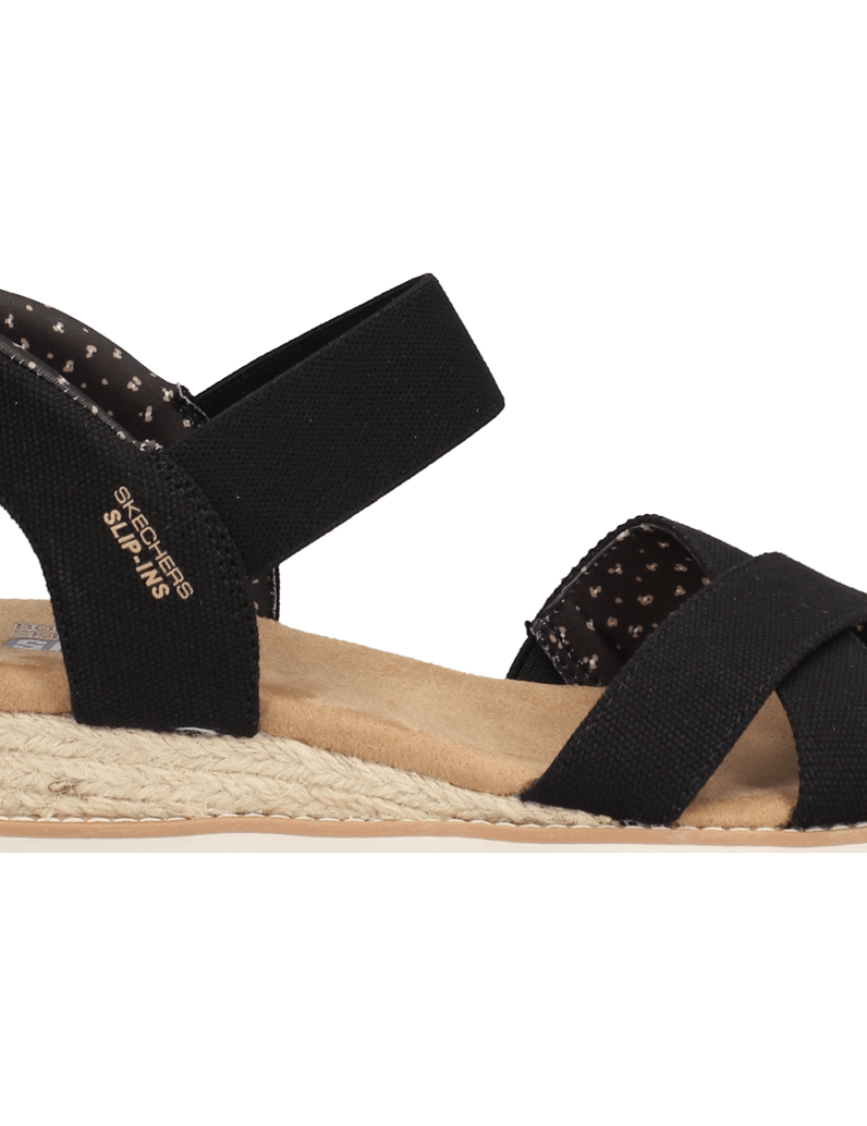 Skechers-SLIP-INS-BOBS-DESERT-KISS-črna
