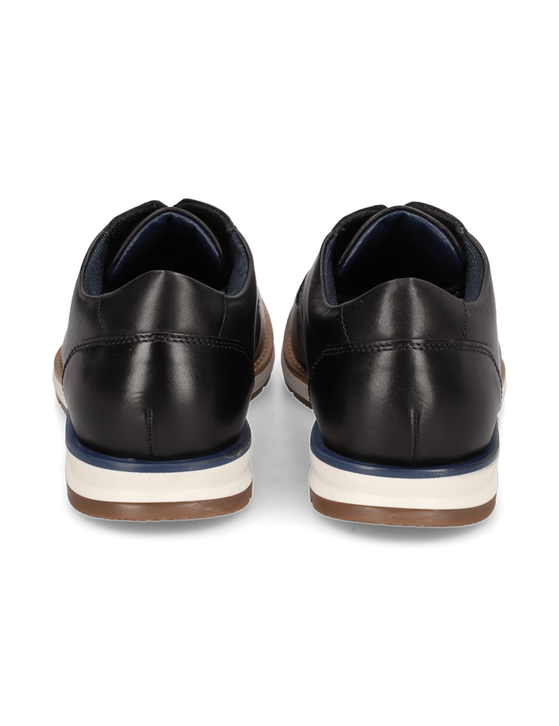 Pat-Calvin-čevlji-na-vezalke