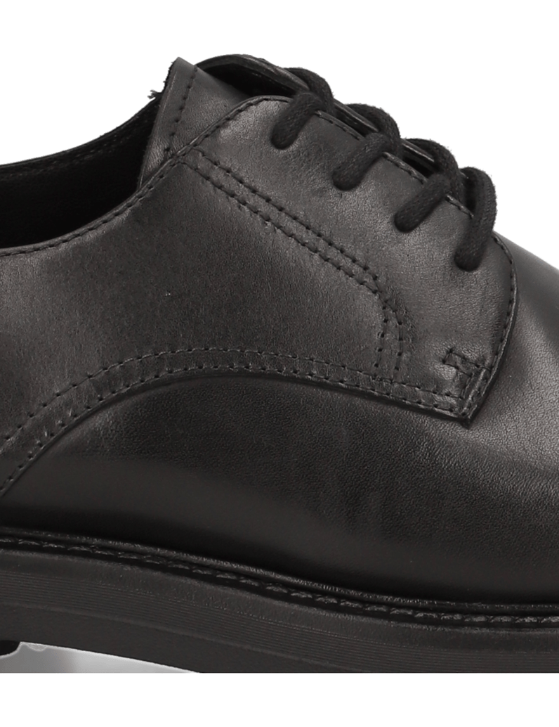 Vagabond-Shoemakers-elegantná-šnurovacia-obuv