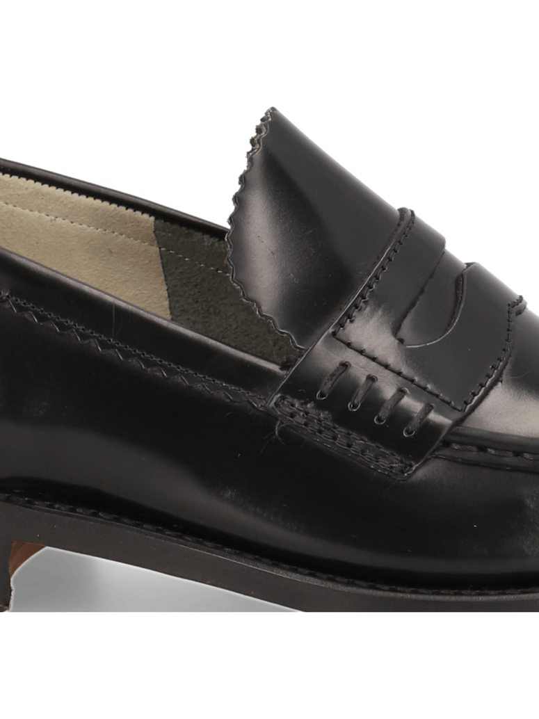 Barker-CARUSO-schwarz