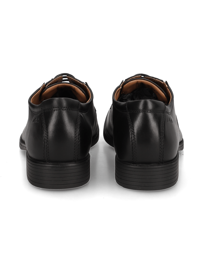 Clarks-Tilden-Plain-schwarz