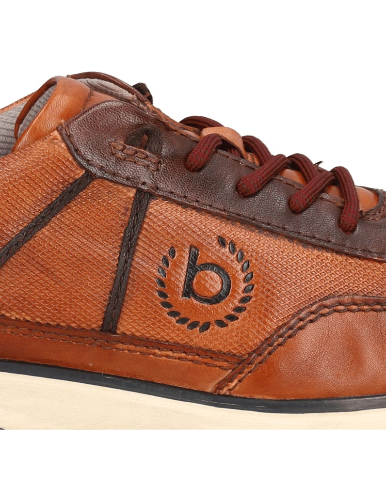 BUGATTI-športni-čevlji-na-vezalke