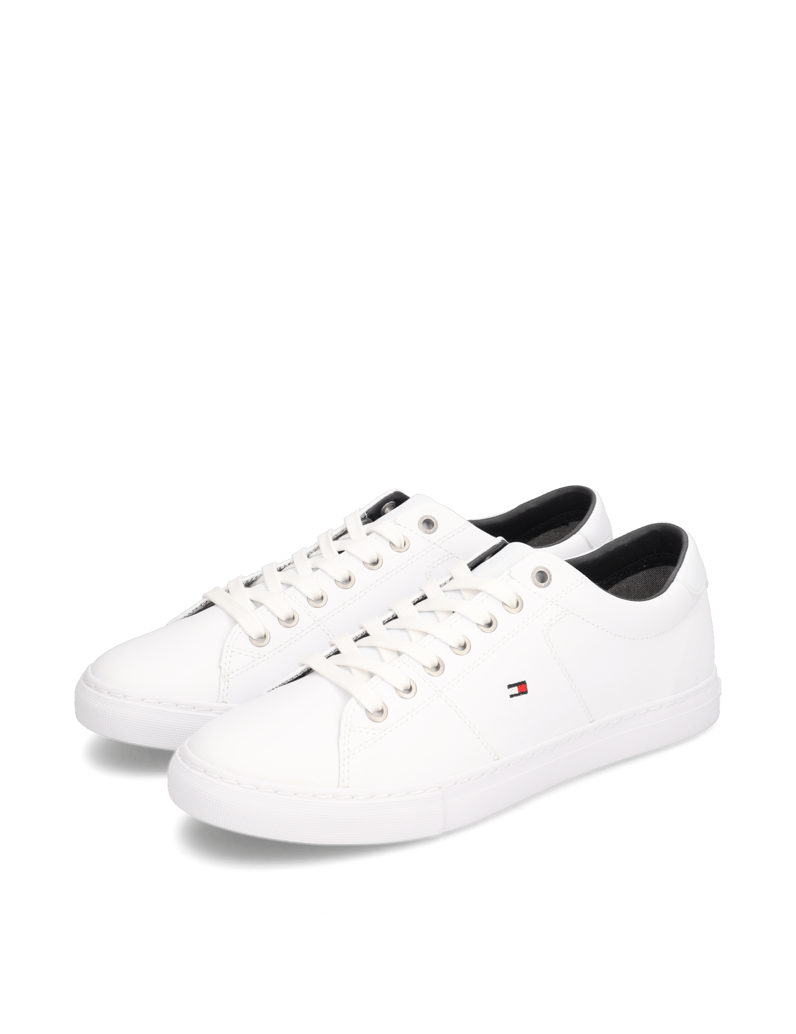 Tommy-Hilfiger-ESSENTIAL-LEATHER-SNEAKER