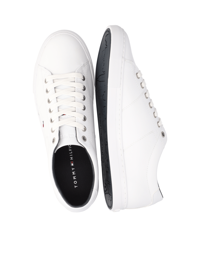 Tommy-Hilfiger-ESSENTIAL-LEATHER-SNEAKER