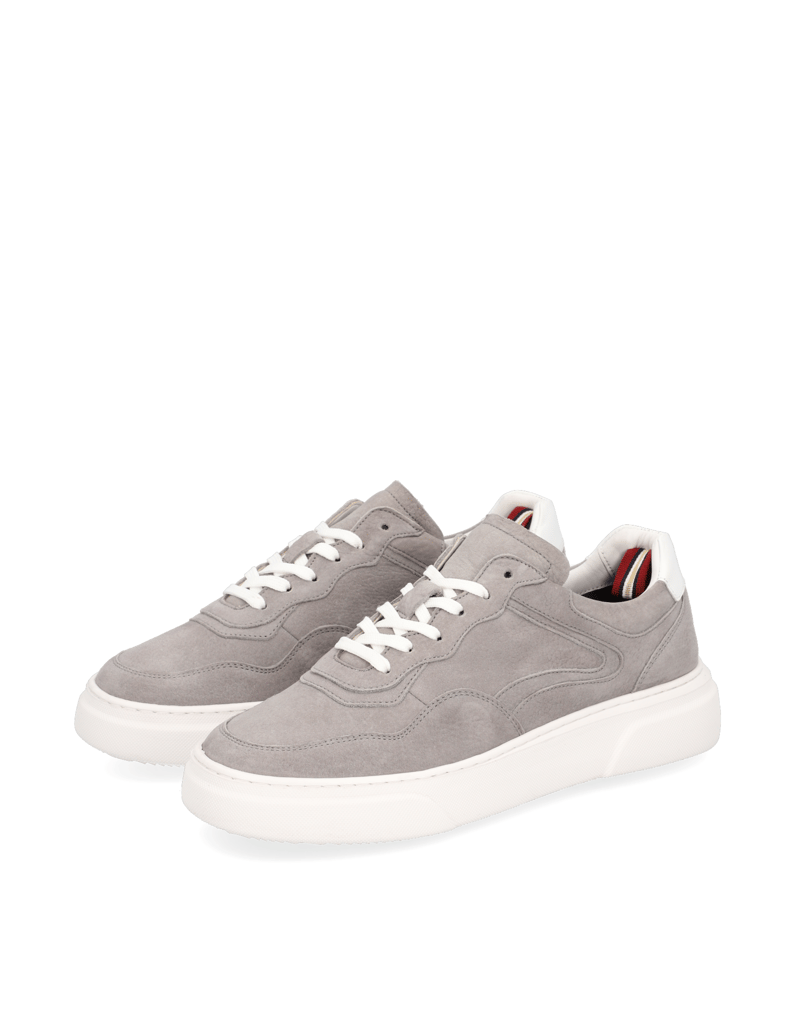 Pat-Calvin-nubuk-usnje-sneakerji