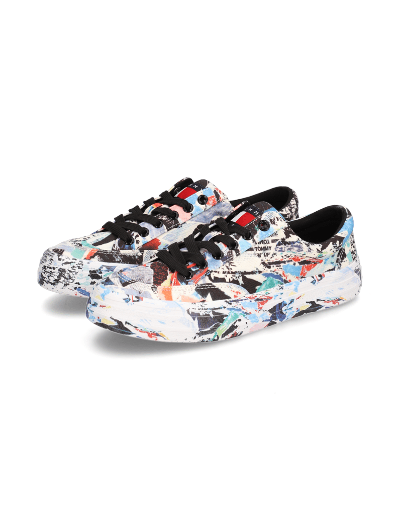 Tommy-Hilfiger-TOMMY-JEANS-GRAFFITI-PRINT-VULC