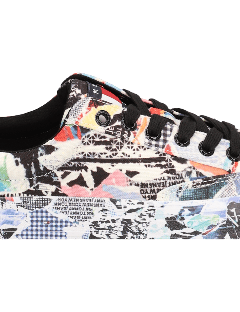 Tommy-Hilfiger-TOMMY-JEANS-GRAFFITI-PRINT-VULC